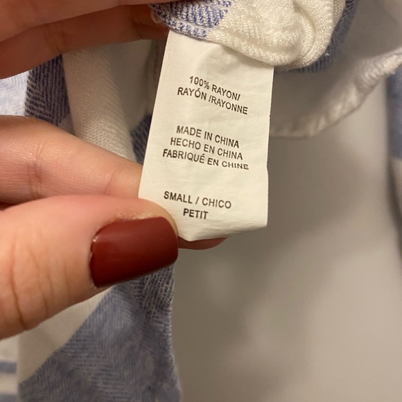 Rails 100% rayon long sleeve button down blue and white striped shirt, size - Picture 8 of 9
